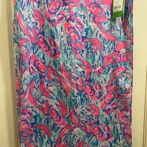 💕 Lilly Pulitzer 💕Sea Breeze Wrap
Cosmic Coral Cracked up Wrap 💕 scarf